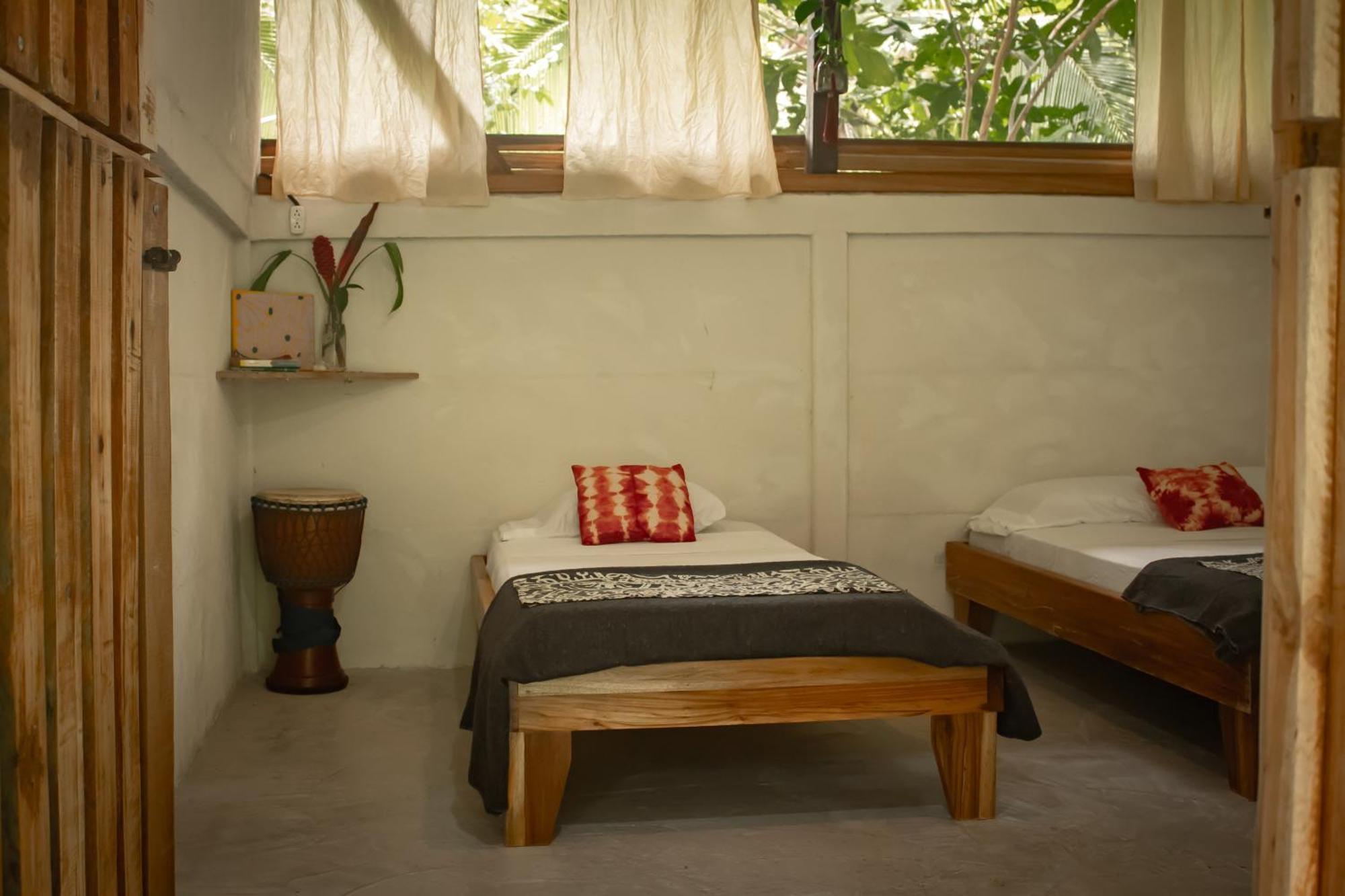Smile Jungle Hostel Puerto Viejo de Talamanca Экстерьер фото