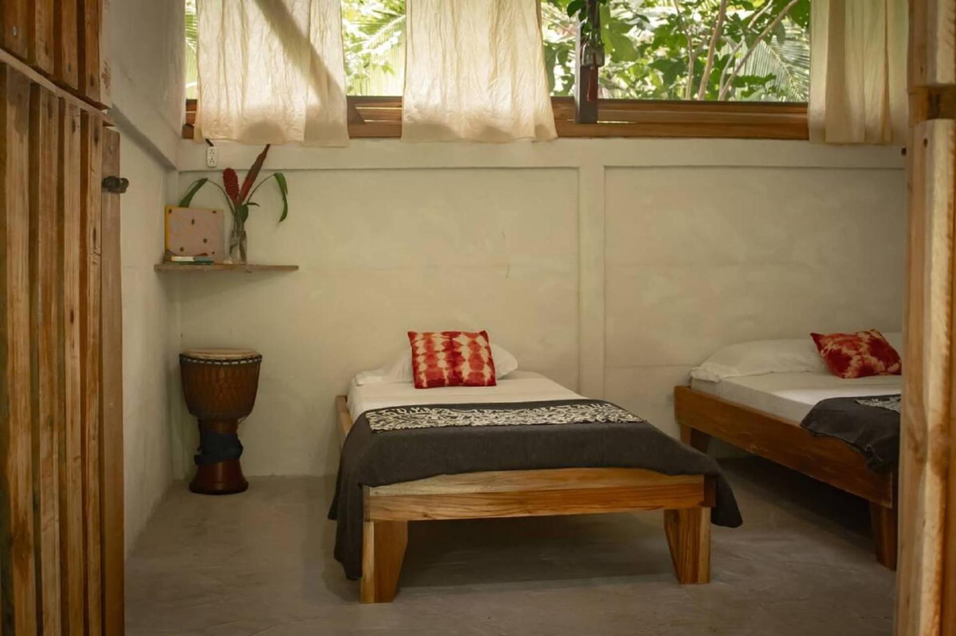 Smile Jungle Hostel Puerto Viejo de Talamanca Экстерьер фото
